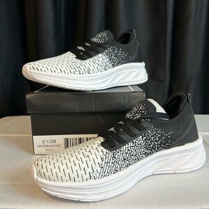 Stylish Black and White Knit Athletic Shoes